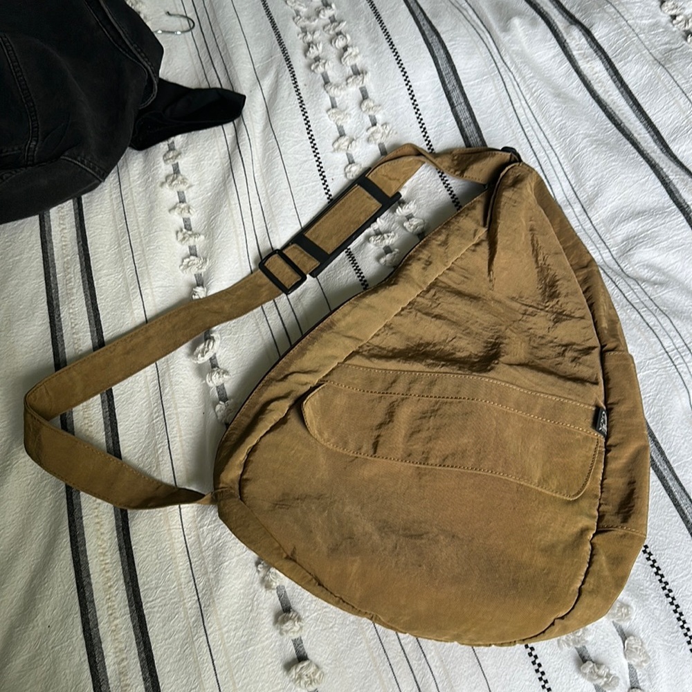 Moon shaped cross body backpack - vintage